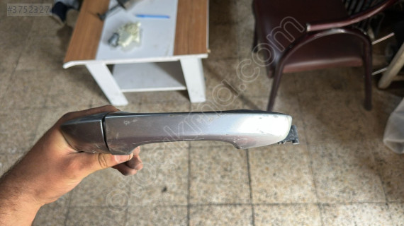 2015-2021 WV PASSAT B8 SAĞ ARKA KAPI KOLU ORJ ÇIKMA