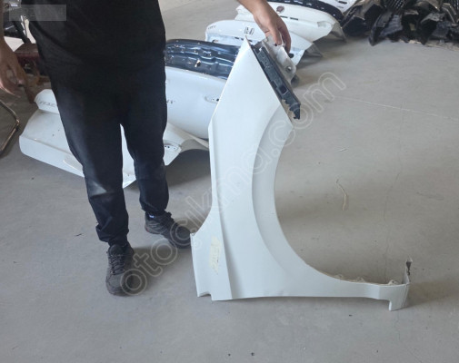 2020/2024 HONDA CITY SEDEF BEYAZ SAĞ ÖN ÇAMURLUK ORJINAL