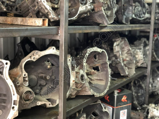 Orjinal Çıkam Mitsubishi Manuel Şanzıman