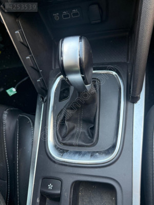 MEGANE 4 İCON VİTES TOPUZU