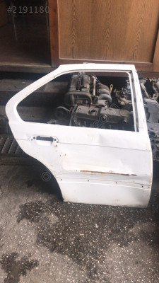 BMW E36 SAĞ ARKA KAPI