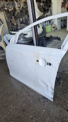 Volvo s.60 model 2015 sol on kapi