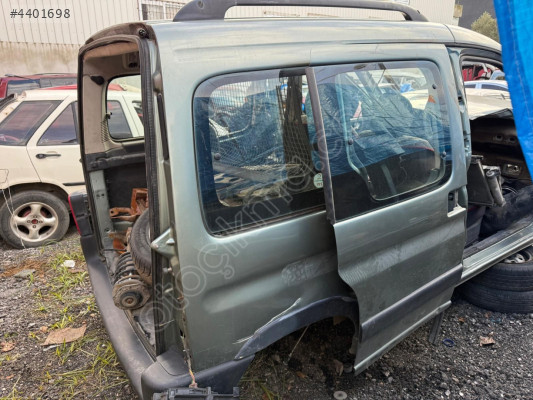 PEUGEOT PARTNER SAĞ SÜRGÜLÜ KAPI CAMI ORJİNAL 98-08 MODEL