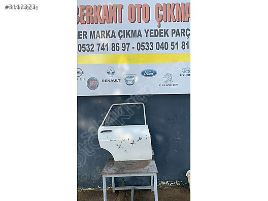 Renault12 Toros sağ arka kapı 4.000 TL