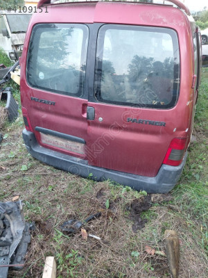 Pejo partner 2001 arka bagaj kapağı sağ vesile alkal otomotiv