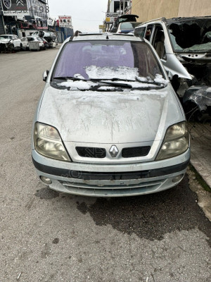 Renault Scenic 1 Çıkma 1.6 16v Benzin Enjektörü