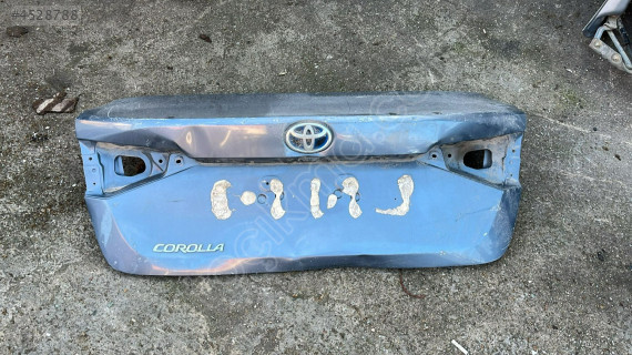 TOYOTA COROLLA BAGAJ KAPAĞI