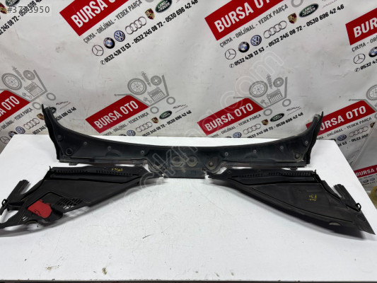 BMW F30 LCİ 3 SERİ ÖN CAM IZGARASI 51717258177 ORJİNAL