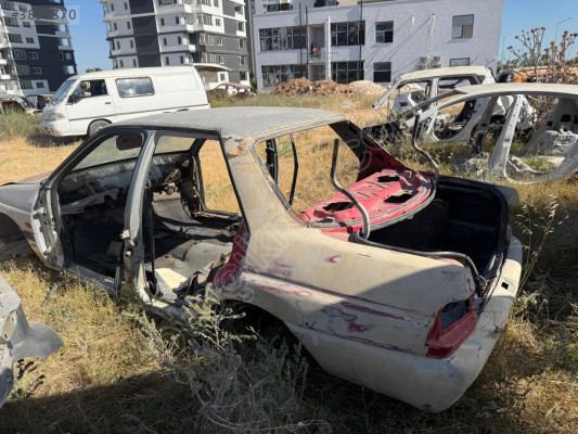 FORD ESCORT BAGAJ MENTEŞESİ ORJİNAL ÇIKMA 95-00 model
