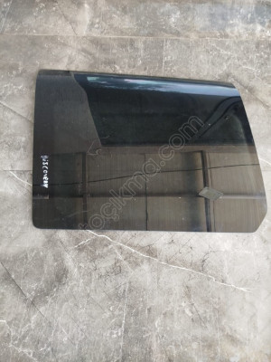 DİSCOVERY 3 SAĞ ARKA CAM HATASIZ ÇIKMA EGE OTOMOTİV