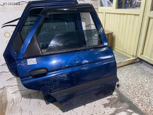 FORD ESCORT SAĞ ARKA KAPI CAM KRİKOSU 95-00 MODEL