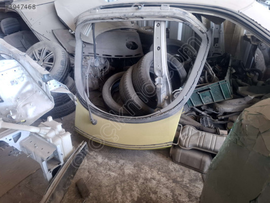 ÖZMEN OPEL TİGRA ÇIKMA ARKA BAGAJ KAPAĞI