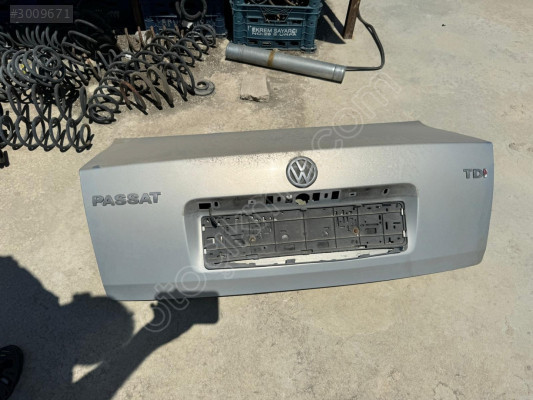 2000 VW PASSAT BAGAJ KAPAĞI ORJ ÇIKMA
