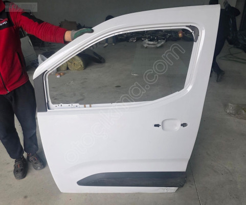 OPEL COMBO E BEYAZ SOL ÖN KAPI ORJINAL LOKALLIK