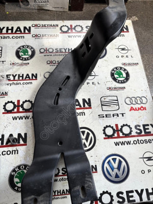 1K0819805D vw golf 6 sol arka havalandırma kanalı