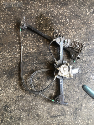PEUGEOT 206 CC SAG ÖN CAM KİRKOSU