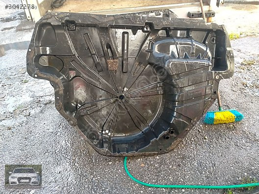 Renault Megane 2 stepne beşiği