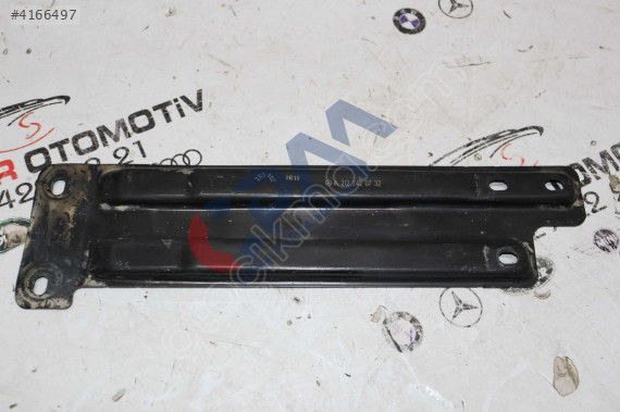 MERCEDES E SERİSİ A212 W212 BRAKET A2122420732