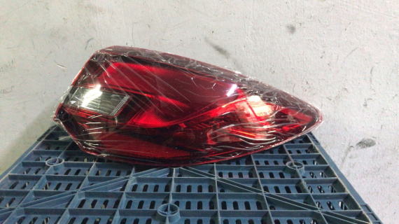 OPEL ASTRA J SEDAN SAĞ DIŞ STOP ORJİNAL YEDEK PARÇA