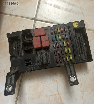 Fiat Linea 1.3 sigorta tablosu