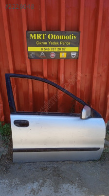Volvo S40 sağ ön kapı