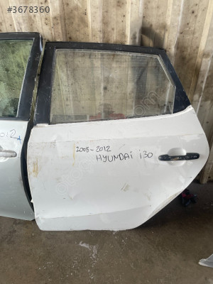 HYUNDAİ İ30 SOL ARKA KAPI ÇIKMA ORJİNAL