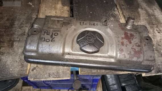Pejo 107,207,,206 1.4 benzinli kulbutor kapak yedek parça