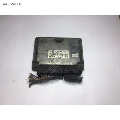 Volkswagen Golf 2.0 Motor Beyni M5.9.2 0261206261 06A906018FK