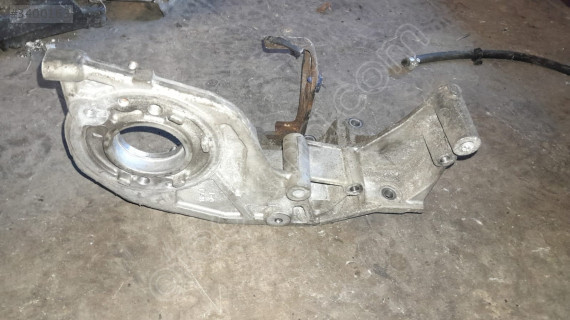 Mazda 6 2.0 dizel pompa ayagi braket yedek parça