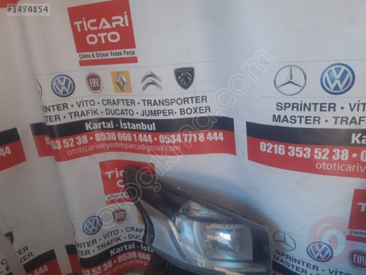 Renault Master 3 Son Kasa Sağ Far - Temiz ve Orjinal