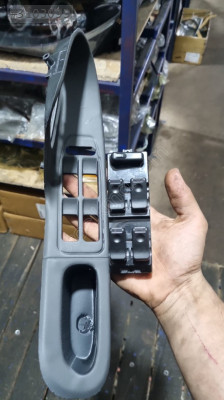 Mazda 626 Düğme ve Çerçvesi 1992-1997