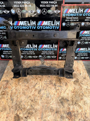 CHEROKEE LİBERTY ÇIKMA ÖN BEŞİK 52129390AB 52059463AG