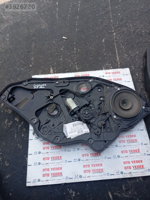 Alfa Romeo giuliettta sağ arka cam krikosu