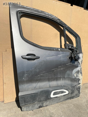 Citroen Berlingo Sağ Ön Kapı İç Malzemeleri