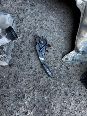 TOYOTA COROLLA EL FRENİ TABANCASI KONUK OTO