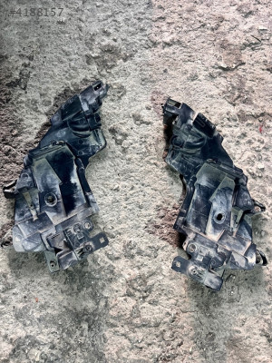 RENAULT FLUNCE ÖN FAR ALT BAGLANTI BRAKETİ ÇIKMA ORJİNAL