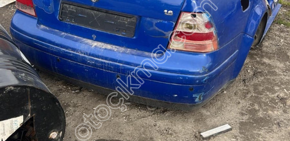 VOLKSWAGEN BORA ARKA TAMPON EYUPCAN OTO’DA