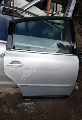 VOLKSWAGEN PASSAT ARKA SAĞ KAPI