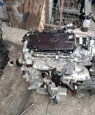 Renaultt trafik 2.0dci dolu garantili motorlarımız orijinal