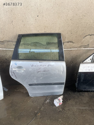VW POLO SAĞ ARKA KAPI ÇIKMA ORJİNAL