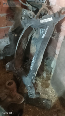 W202 MERCEDES ARKA TRAVERS