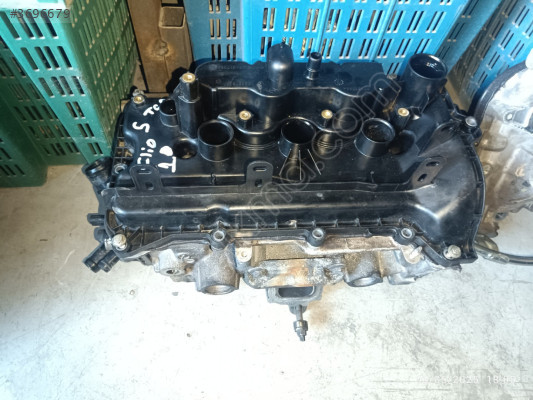 Renault Clio 5 1 0 TC motor üst kapağı 132657536R