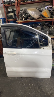 COURIER SAĞ ÖN KAPI HATASIZ <
