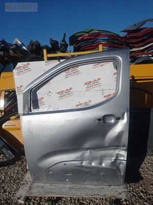 PEUGEOT RİFTER SOL ÖN KAPI ÇIKMA BOŞ ORJİNAL 2019-2022