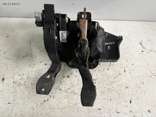 OPEL CORA D PEDAL TAKIMI