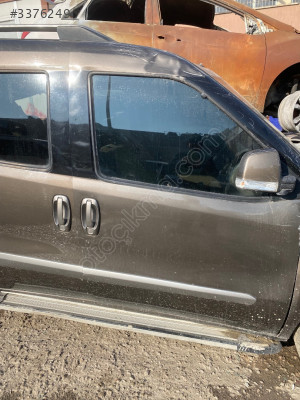 FİAT DOBLO SAĞ ÖN KAPI