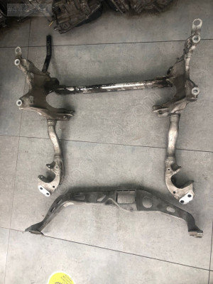 2008-2016 AUDİ A4 A5 A6 Q5 ÖN TRAVERS