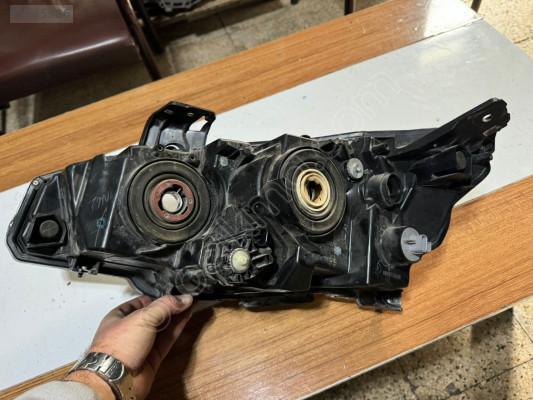 2018 HONDA CIVIC ÖN SAĞ FAR ORJ ÇIKMA