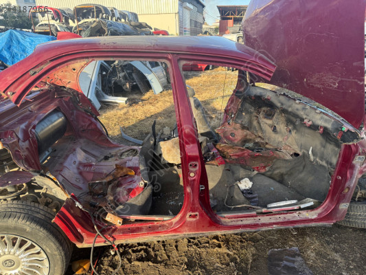 TOYOTA COROLLA SAĞ MARŞPİYEL SACI