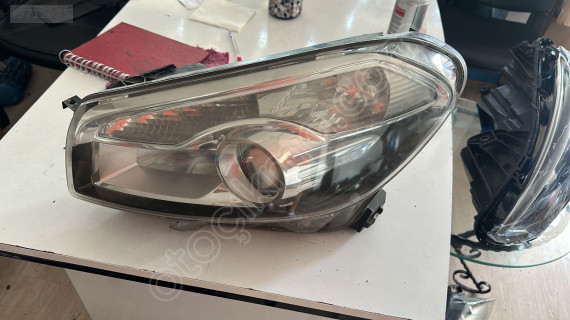 Nissan caşcai sol düz mercekli far